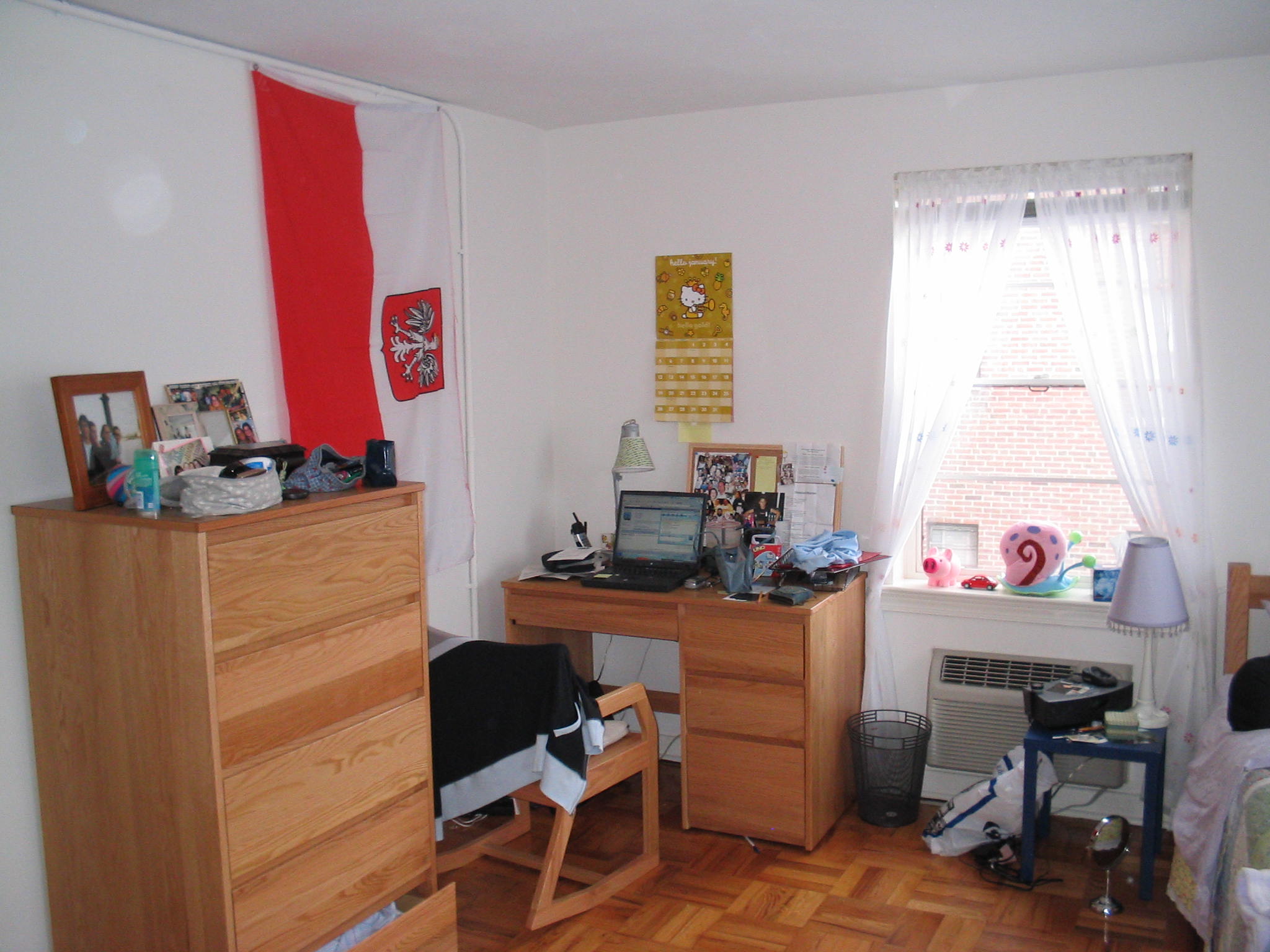 anglebedroom.jpg