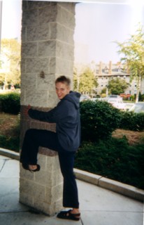 kevinhumpingapole.jpg
